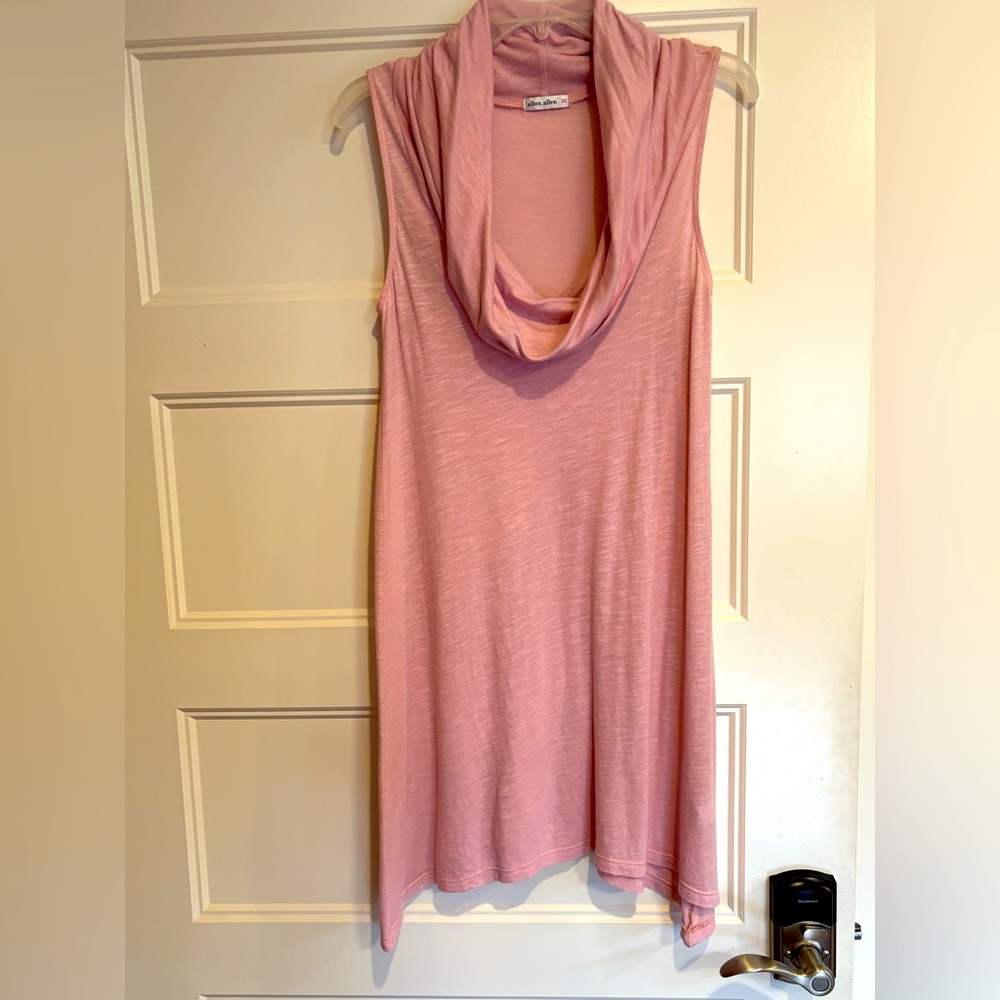 Allen Allen Super Cute Pink Tunic With Big Cowls!